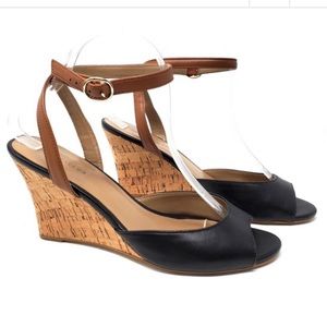 Ann Taylor Wedge Sandal Black Tan Cork 7.5